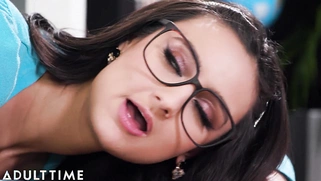 Eliza Ibarra Begs To Be Disciplined By Her Demanding Boss's Cock