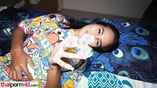 Thai teen Lily Koh dildoed her tight ass