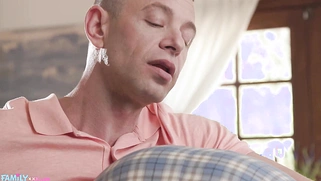 Young stepdaughter sucks so well! (Chloe Rose)