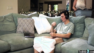 MILF Rachael cant resist stepsons dick