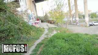 American Alyssa Reece sucks Euro cock on vacation