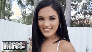 Bubble butt amateur Alina Belle sucks POV