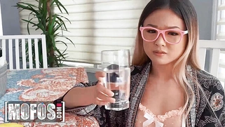 Sexy Lulu Chu Uses Her Pussy for Her Boyfriend Charles Dera to Visit His Parents