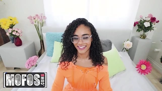 Spinner Scarlit Scandal craves white dick