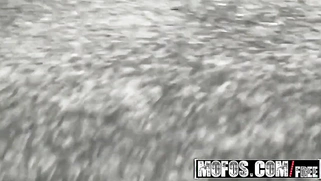 Public exhibition: Savana Ginger gets filmed getting fucked outdoors