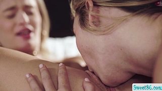 Having sex with my attractive and seductive stepsis