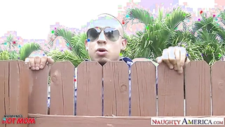 Beautiful mommy Alyssa Lynn fucks a big cock ...pool