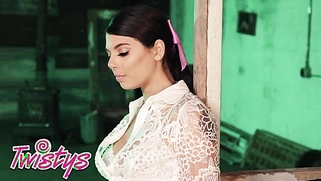 White girl gets share by to latinas lesbians