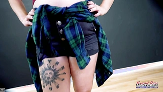 Busty Inked Blonde Gwen Sloppy Deepthroat And Hard Pounding!