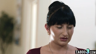 Stepdad lures naive BBW teen into fuck