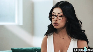 MILF Cami offers sex to troubled patient
