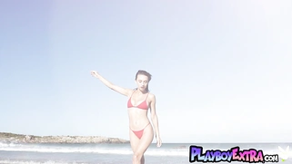 Teen Gloria Sol posing nude at the beach  - 2