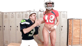 Rachel Roxxx teasing football player in the locker room