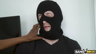 Diamond Jackson caught a robber in mask
