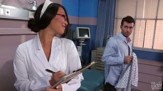 Smoking hot nurse Asa Akira checks up on her patient